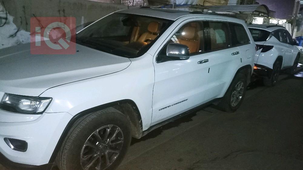 جيب جراند شيروكي